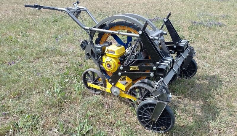 Un Microtractor para actividades agricolas.