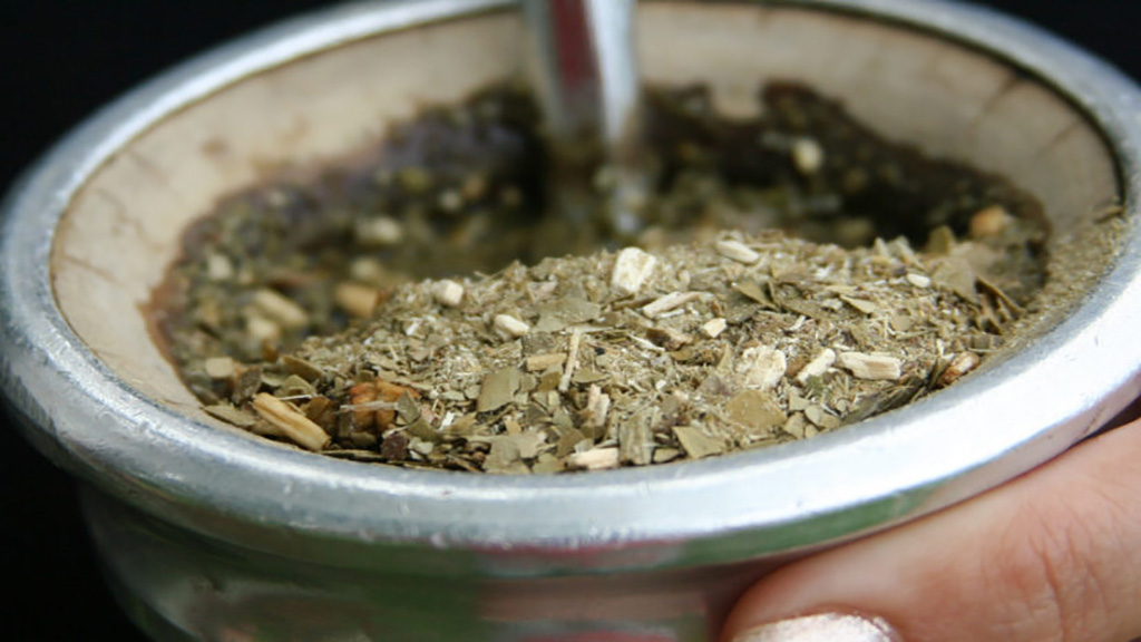 Yerba mate para almacenar energia.